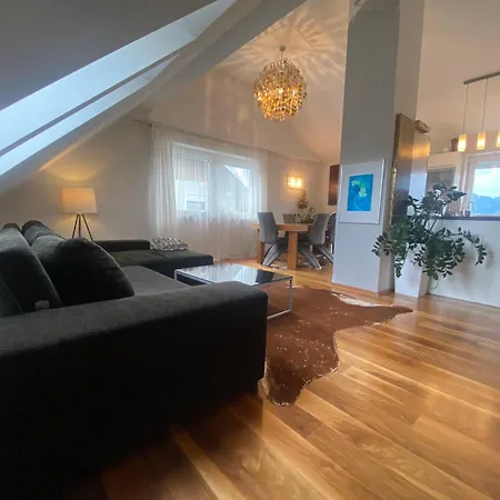 Cosy House With Garden, Close To City Center, Good Traffic Connection * Salzburgo